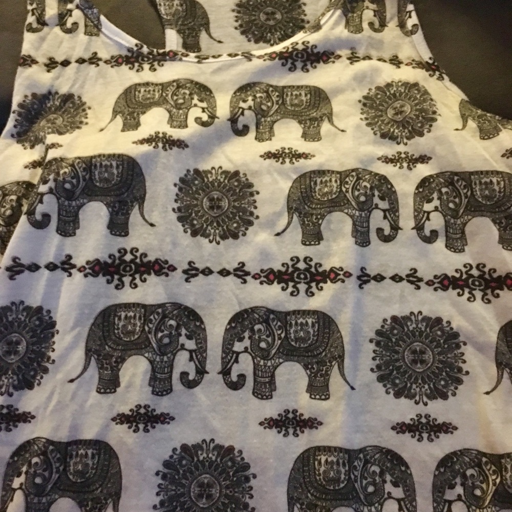 Elephant top - Picture 3 of 5